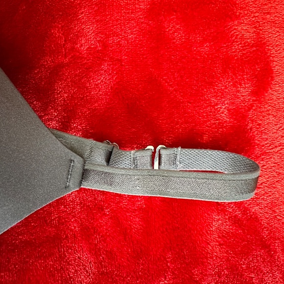 Montelle Intimates Wire-Free Multi-Way Straps T-Shirt Bra 36D - Picture 15 of 15